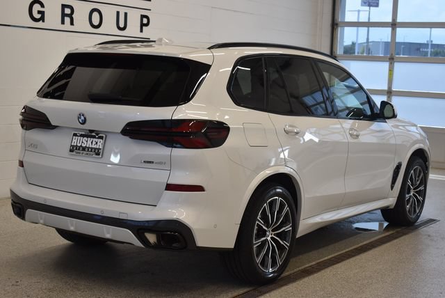Used 2026 BMW X5 xDrive40i w/ Executive Package AWD/4WD image 4