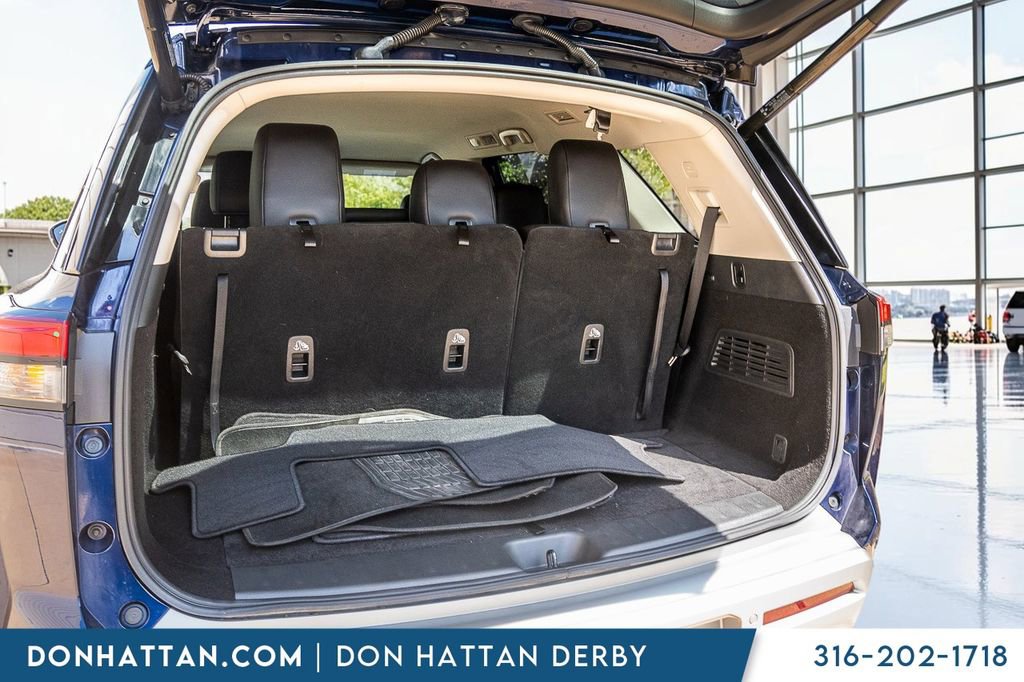 Used 2023 Nissan Pathfinder SL AWD/4WD image 31