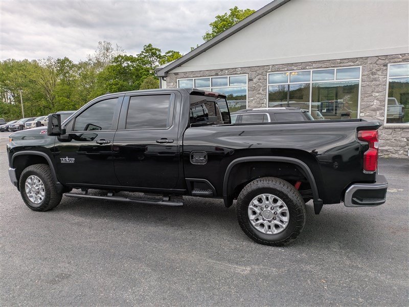 Used 2020 Chevrolet Silverado 2500 LT w/ Texas Edition AWD/4WD image 4