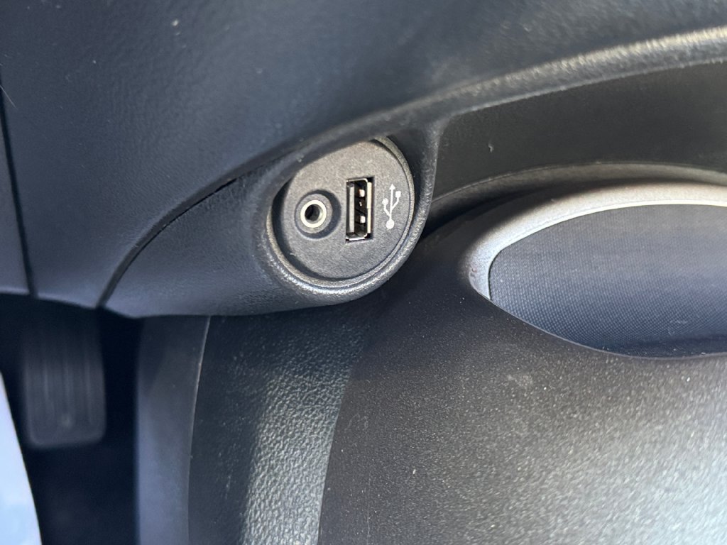 Used 2012 Nissan Juke SL FWD image 27