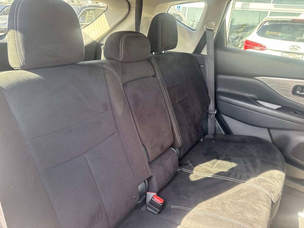 Used 2018 Nissan Murano SV image 9