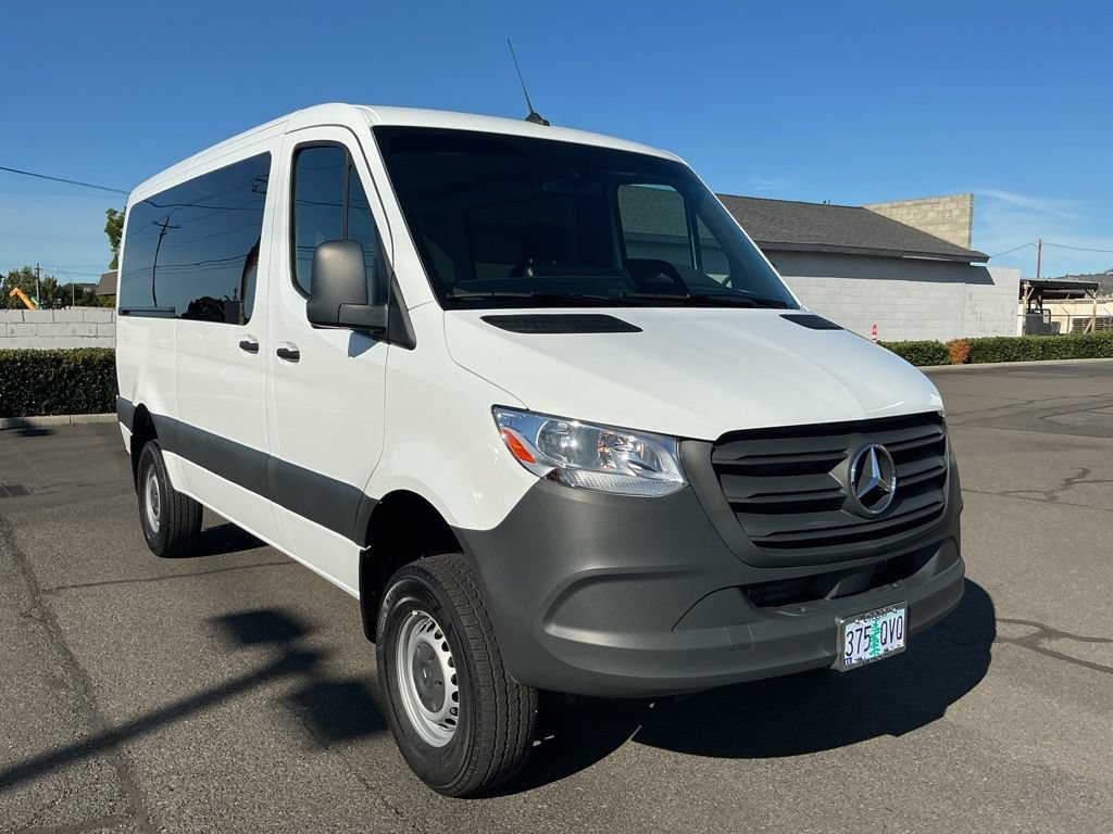 Used 2025 Mercedes-Benz Sprinter 2500 image 6