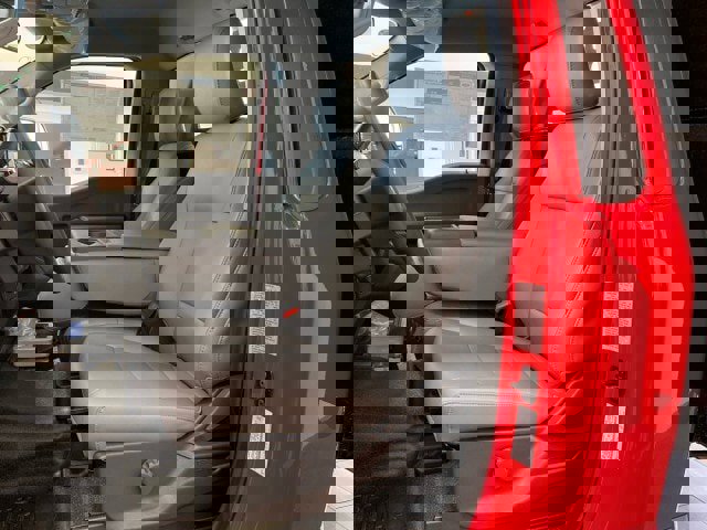 New 2025 Ford F550 4x4 Regular Cab Super Duty image 10