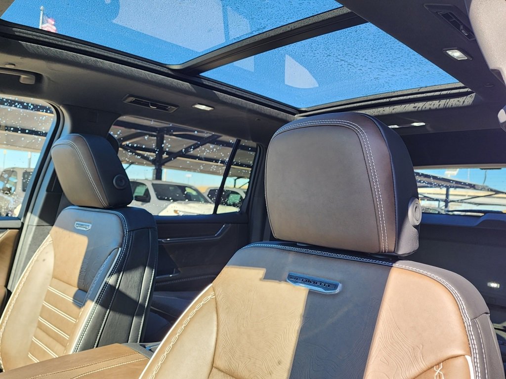 New 2026 GMC Acadia Denali Ultimate image 17