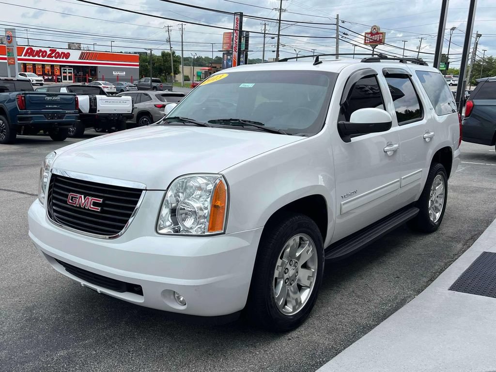 Certified 2013 GMC Yukon SLT w/ SLT-2 Equipment Package AWD/4WD image 7