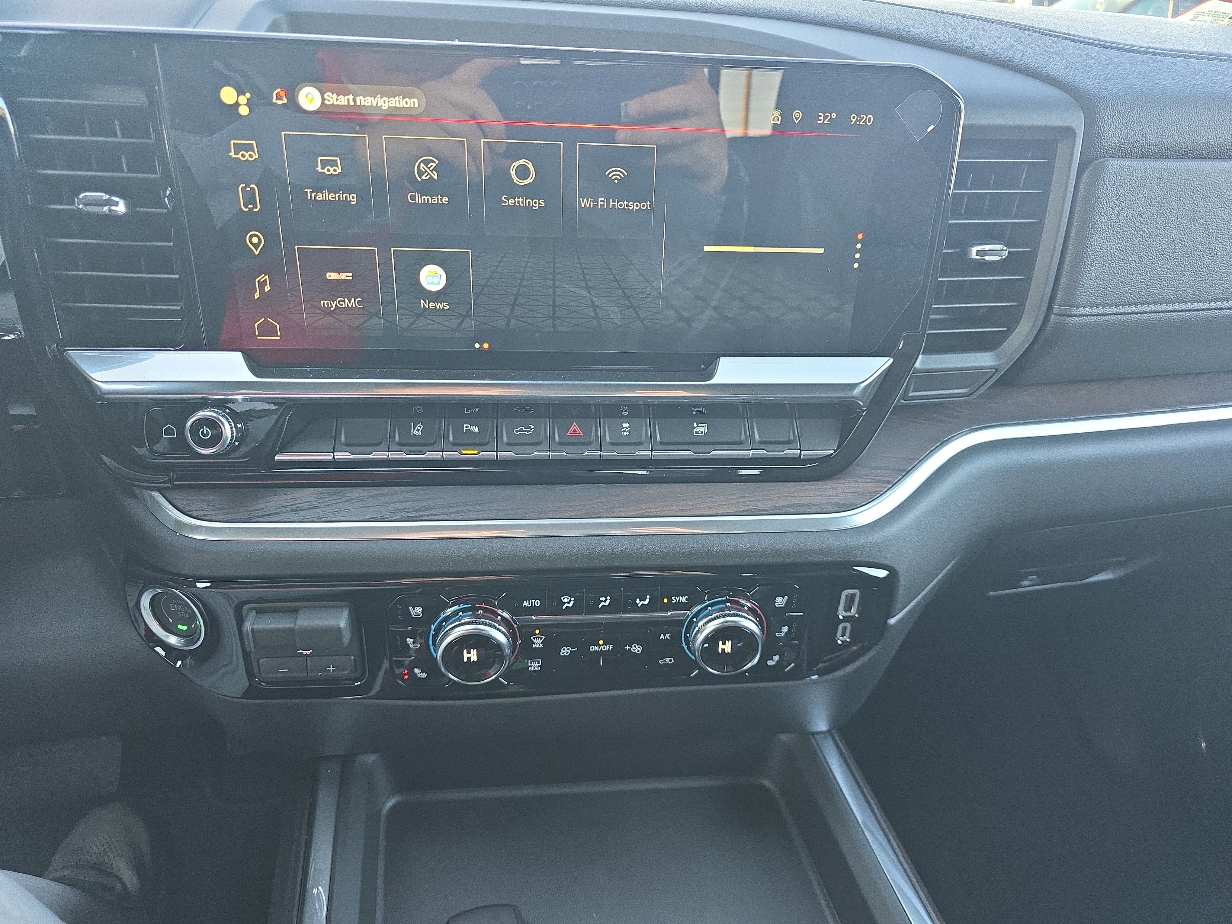 New 2026 GMC Sierra 2500 SLT w/ SLT Premium Package image 24