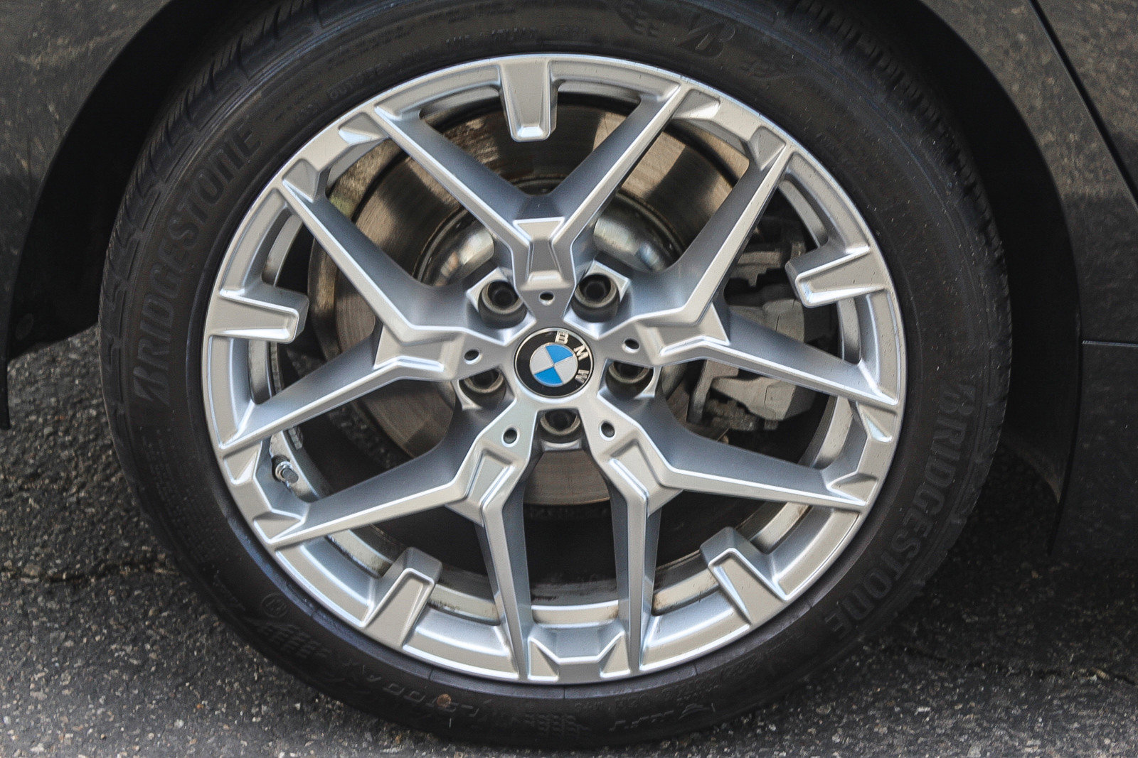 Certified 2025 BMW 330i Sedan image 11