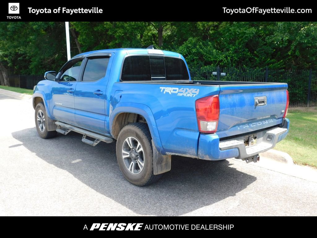 Used 2017 Toyota Tacoma TRD Sport w/ Tow Package (A/T) AWD/4WD image 3
