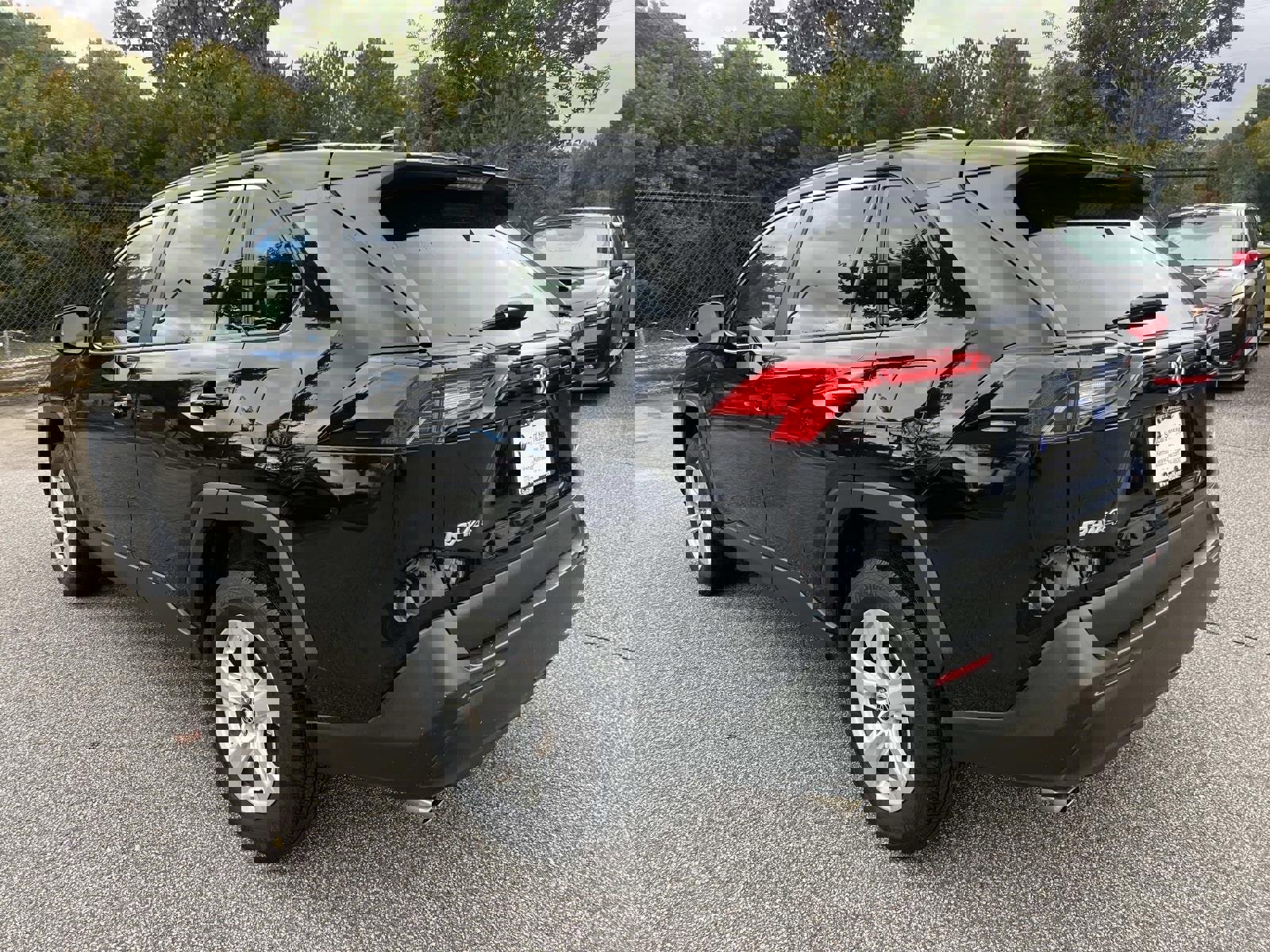 Used 2021 Toyota RAV4 XLE image 5