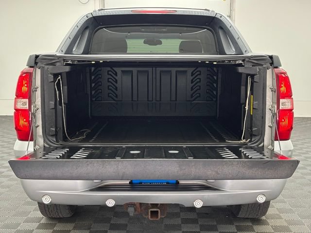 Used 2012 Chevrolet Avalanche LT AWD/4WD image 10