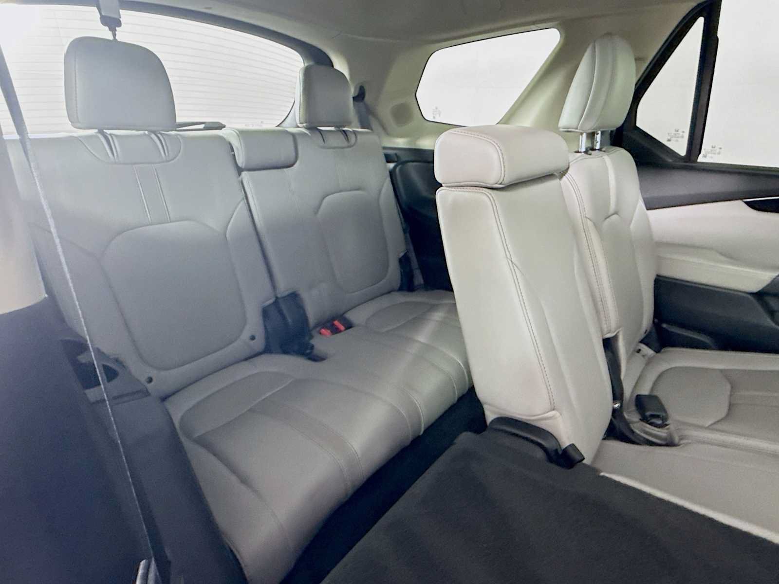 Certified 2024 Honda Pilot Touring image 27