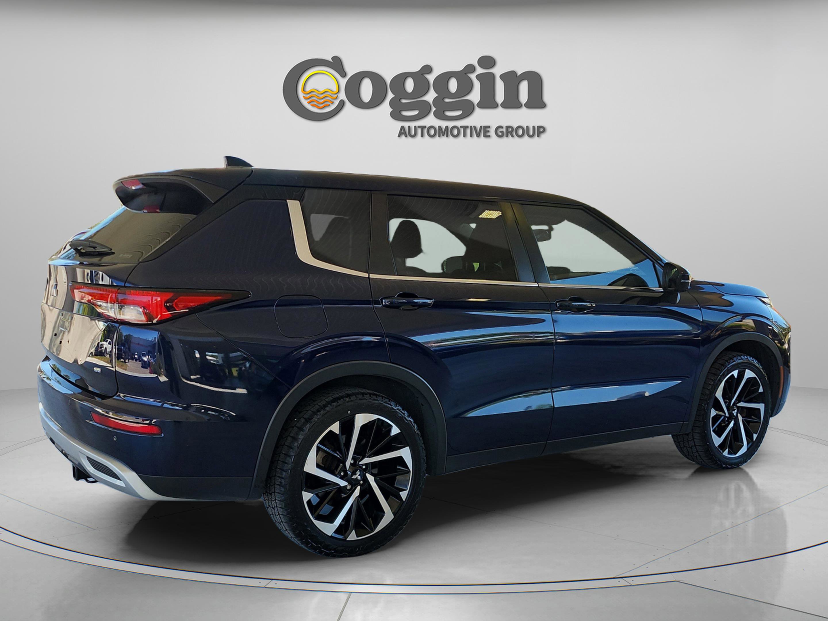 Used 2022 Mitsubishi Outlander SE image 5