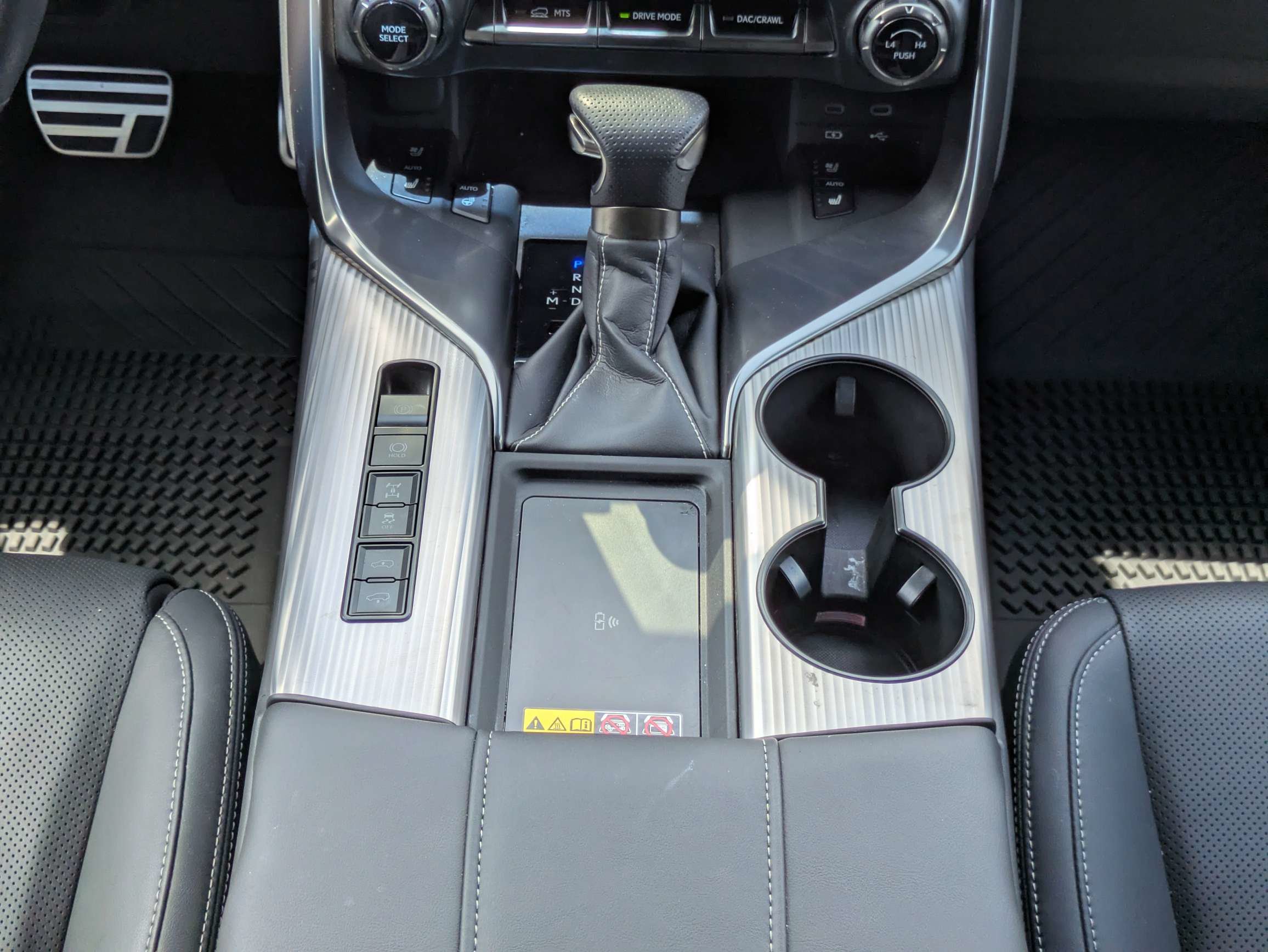 Used 2026 Lexus LX 600 F Sport w/ Accessory Package (Z1) AWD/4WD image 6