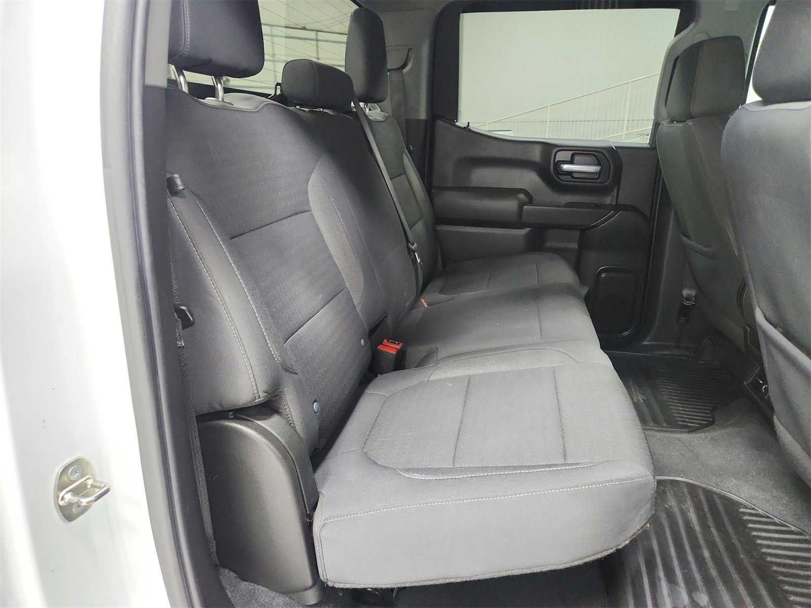 Used 2021 Chevrolet Silverado 1500 LT image 38