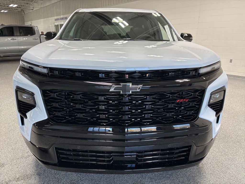 New 2026 Chevrolet Traverse RS image 2