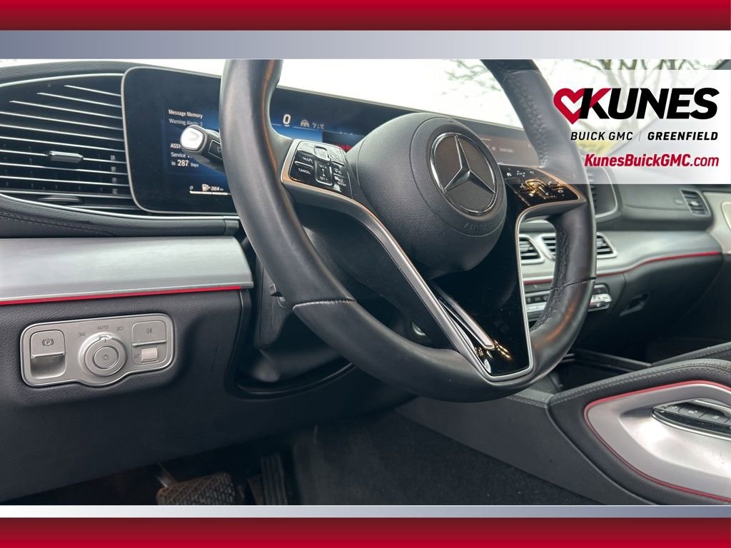 Used 2025 Mercedes-Benz GLS 450 4MATIC image 17