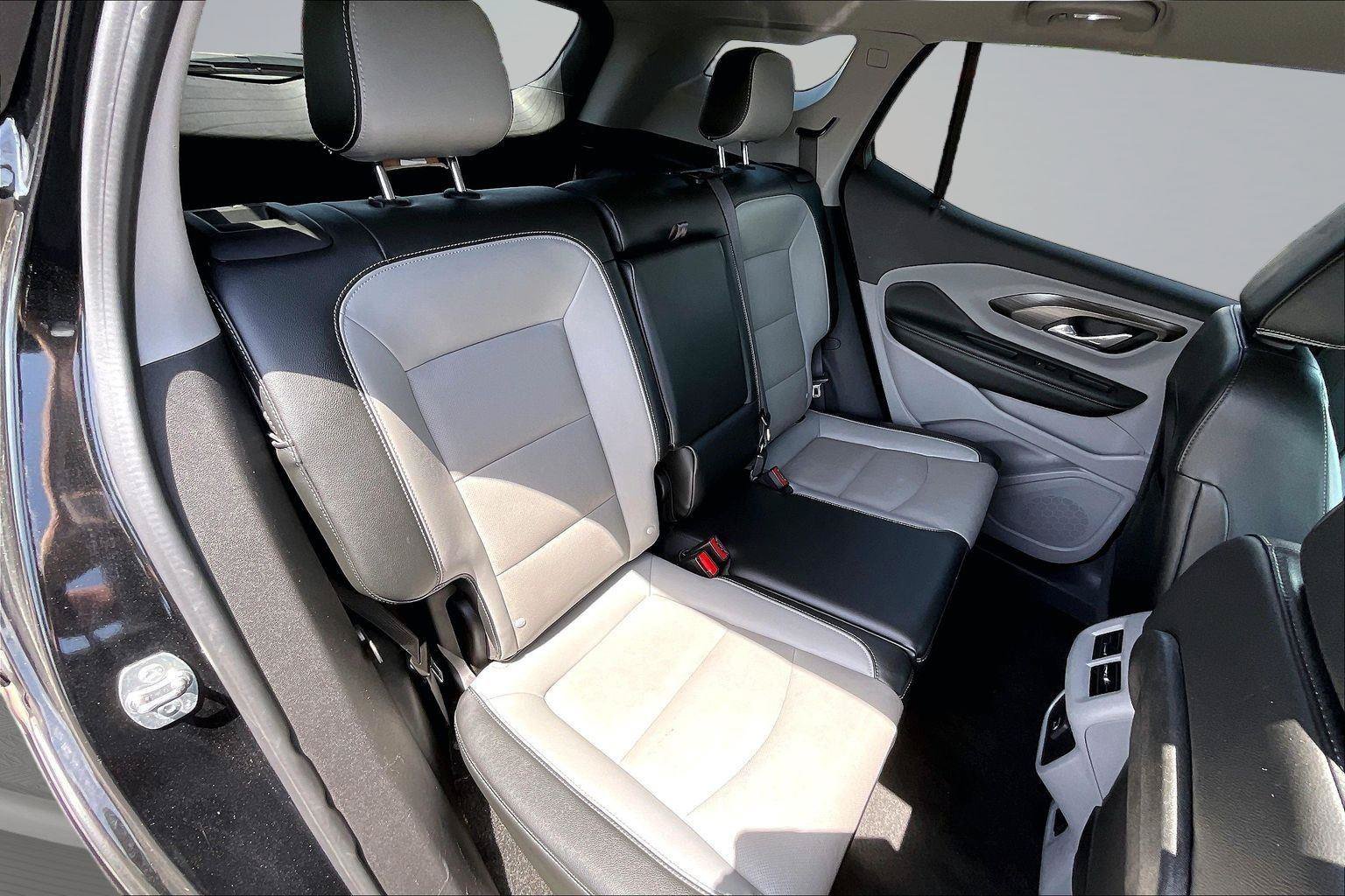 Used 2024 GMC Terrain SLT AWD/4WD image 26
