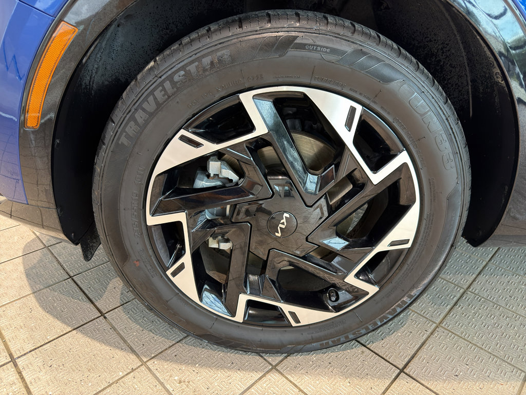 Used 2023 Kia Sportage SX image 9