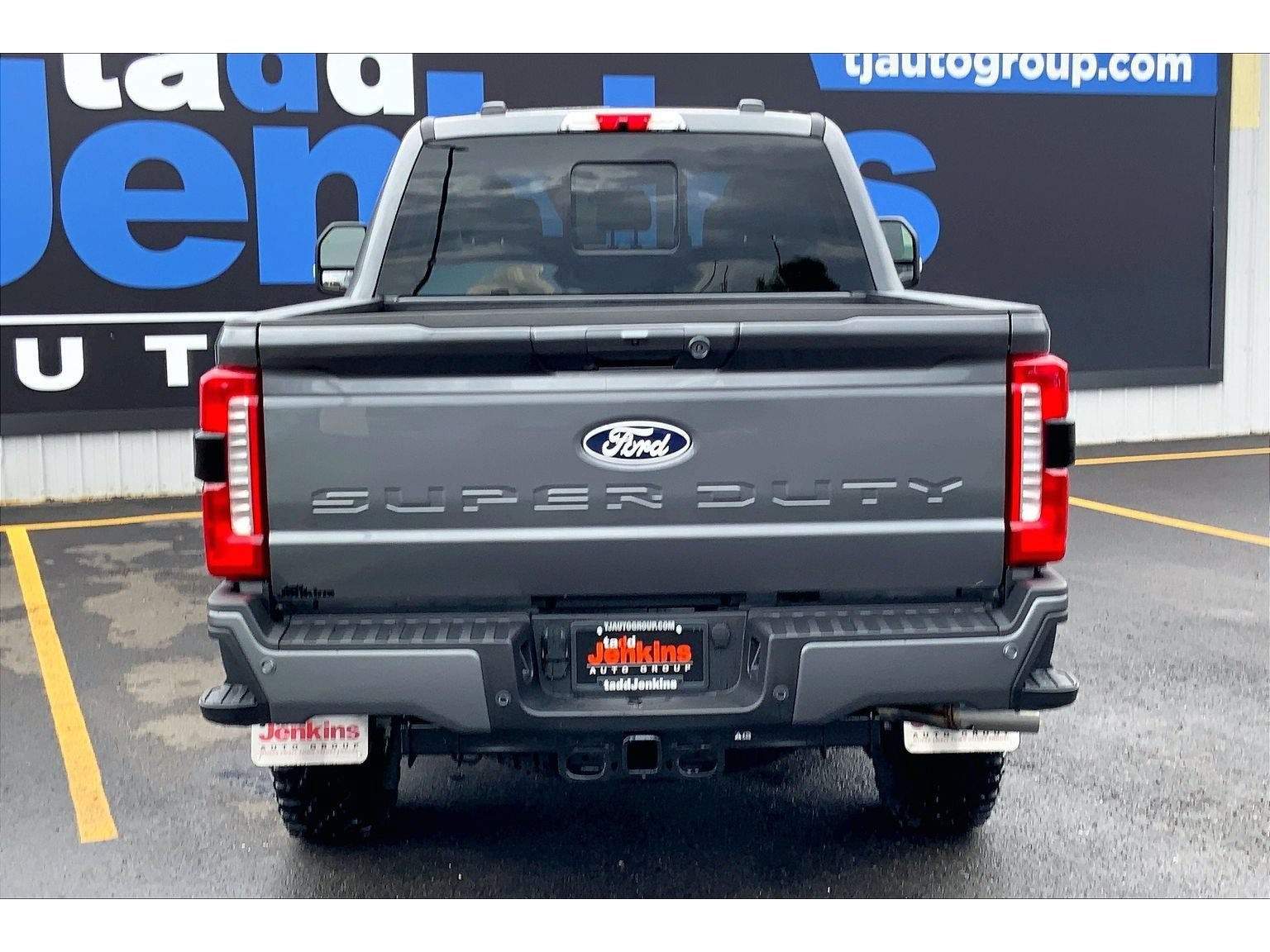 New 2027 Ford F350 Lariat w/ Tremor Off-Road Package AWD/4WD image 4