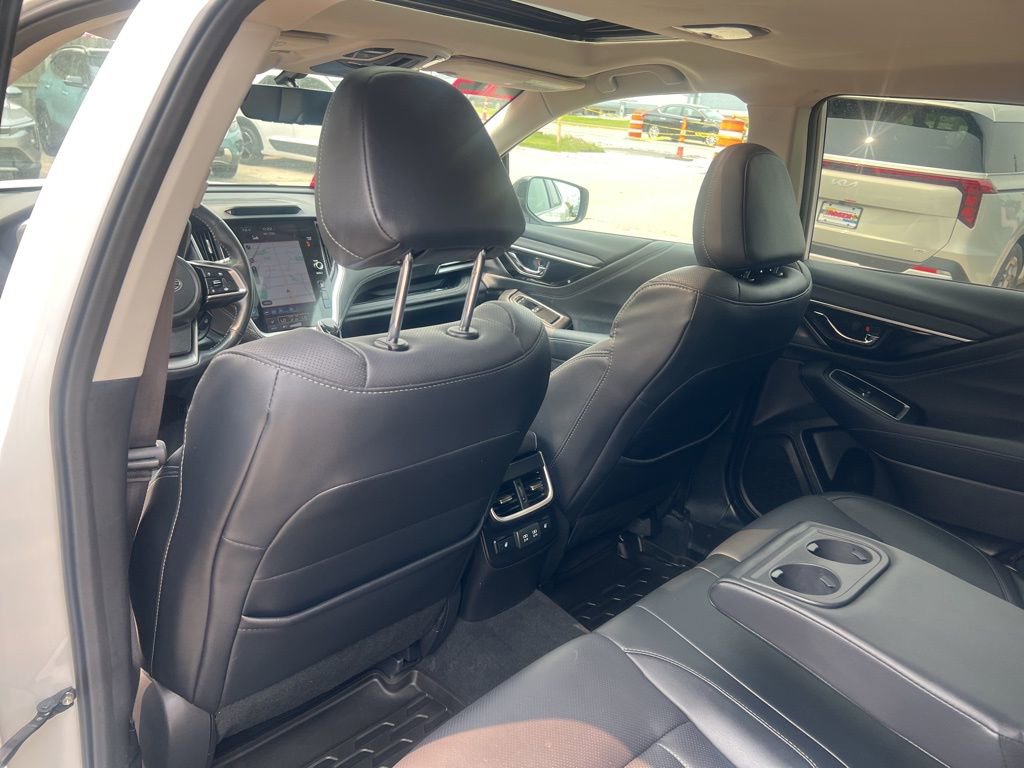 Used 2022 Subaru Outback Limited w/ Popular Package #2 image 11