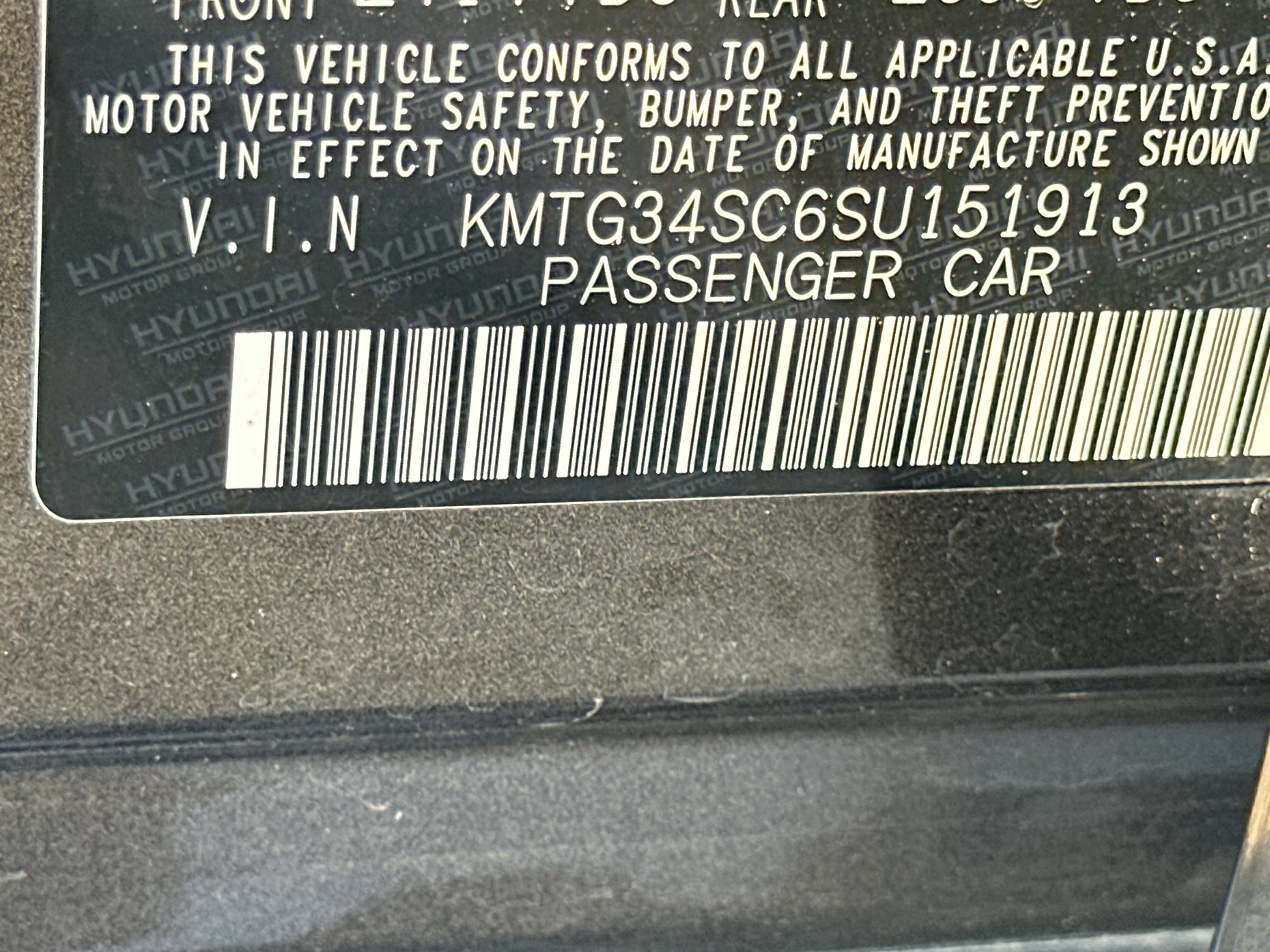 Used 2025 Genesis G70 2.5T image 31