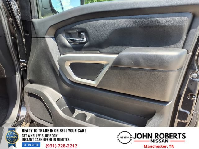 Used 2024 Nissan Titan SV RWD image 21