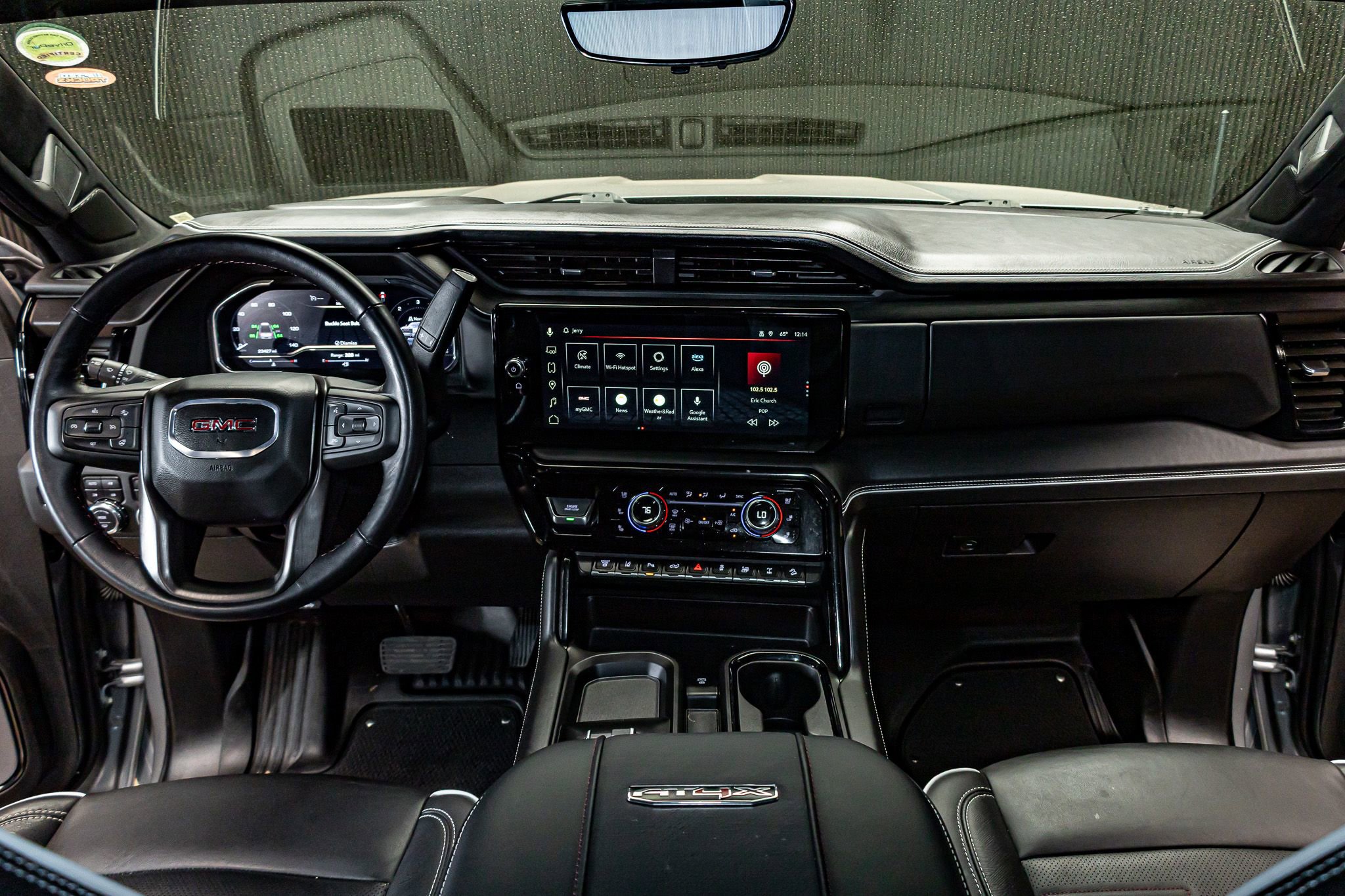 Used 2025 GMC Sierra 2500 AT4X image 19