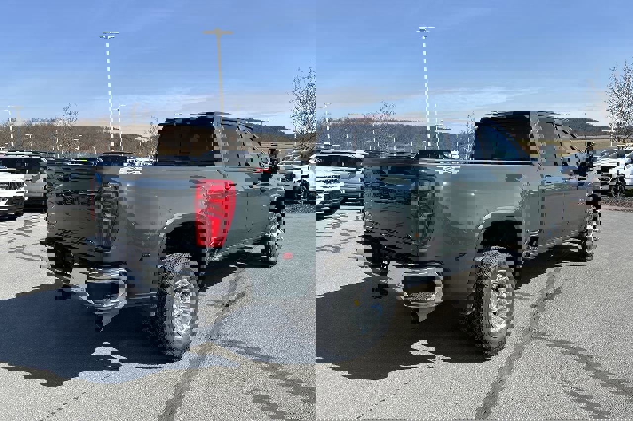 New 2025 Chevrolet Silverado 3500 LT w/ All Star Edition image 7