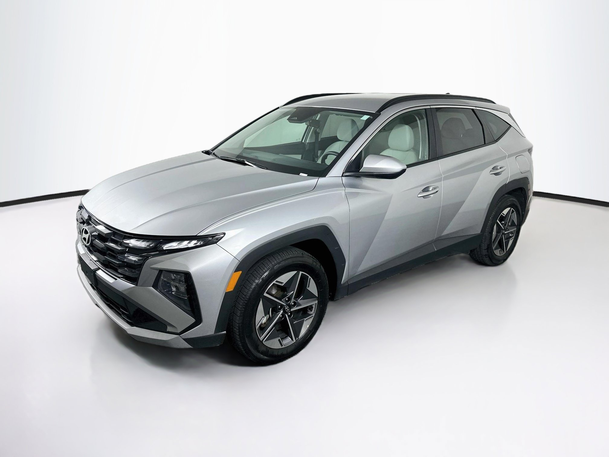 Used 2026 Hyundai Tucson SEL Plus FWD image 3