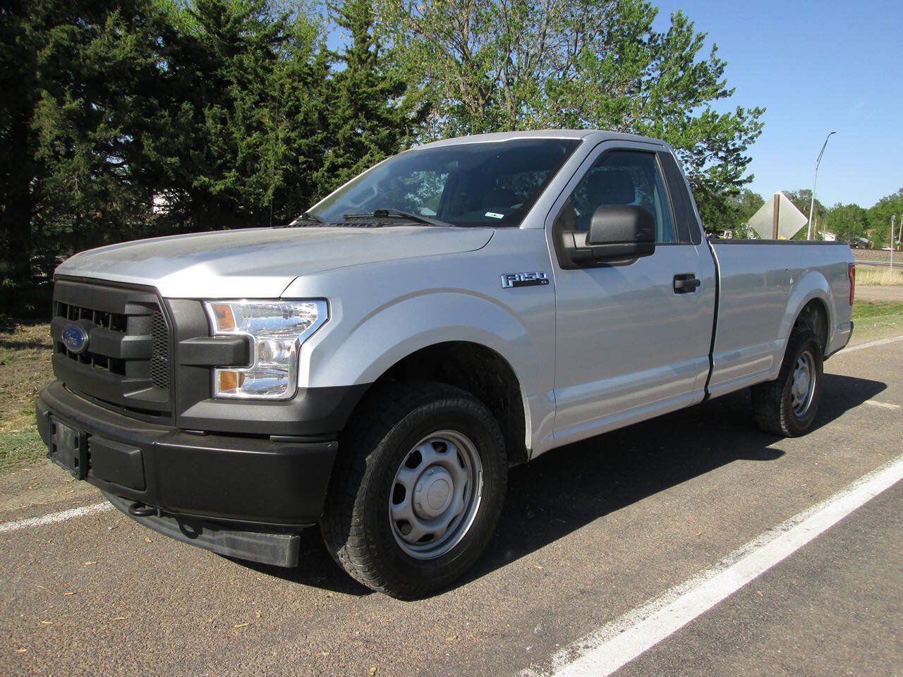 Used 2017 Ford F150 XL AWD/4WD image 2
