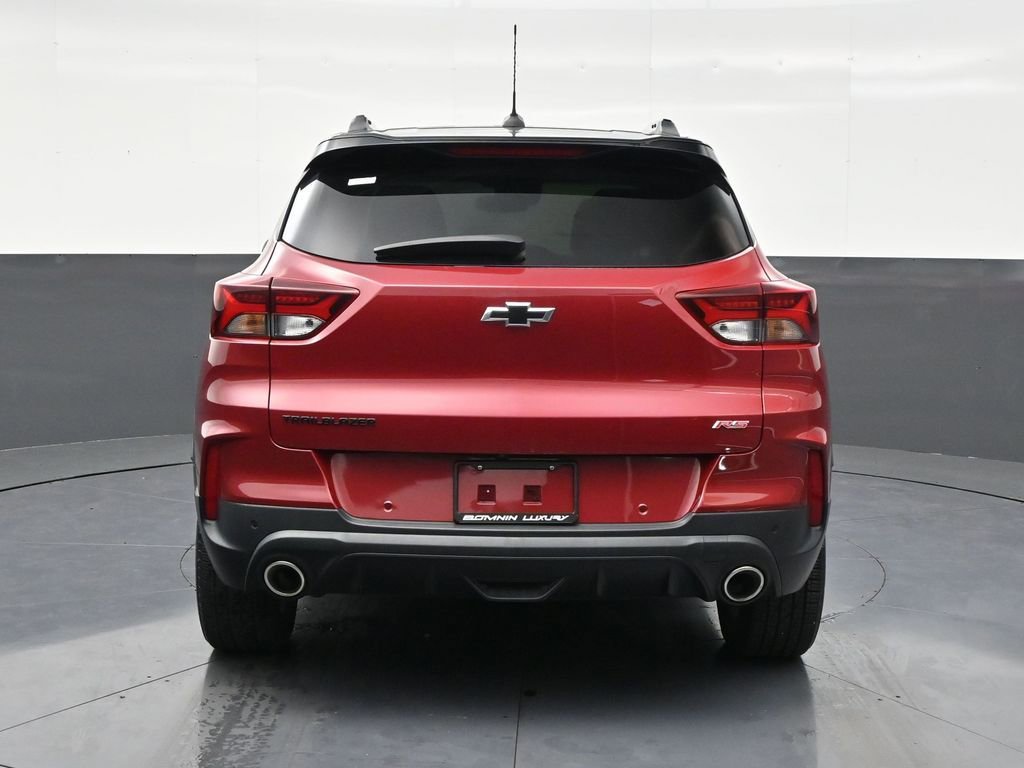 Used 2021 Chevrolet TrailBlazer RS w/ Sun and Liftgate Package image 4