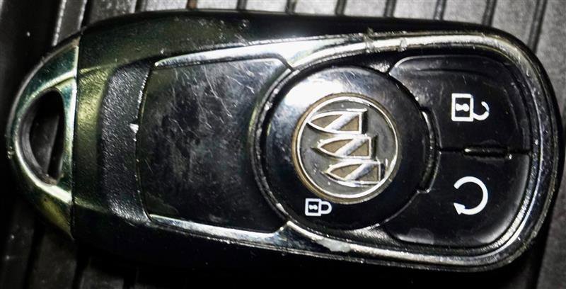 Used 2018 Buick Encore Premium image 29