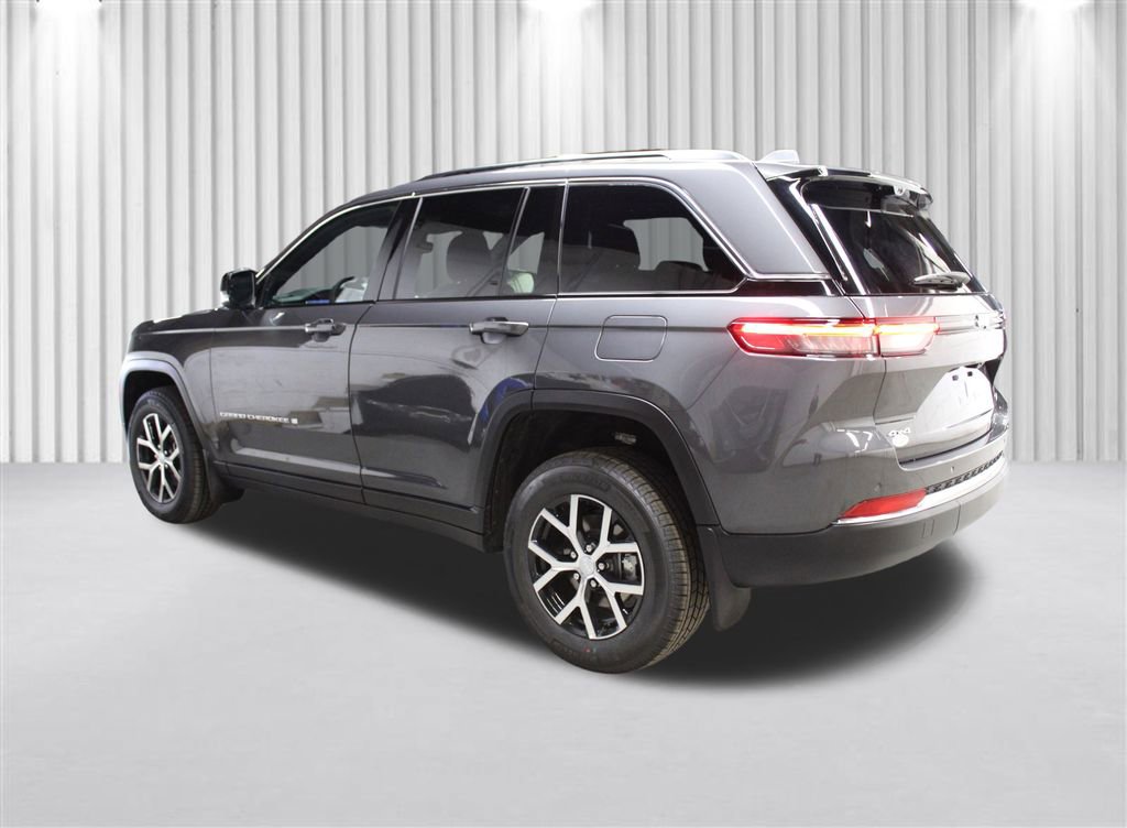 New 2025 Jeep Grand Cherokee Limited w/ Luxury Tech Group II image 5