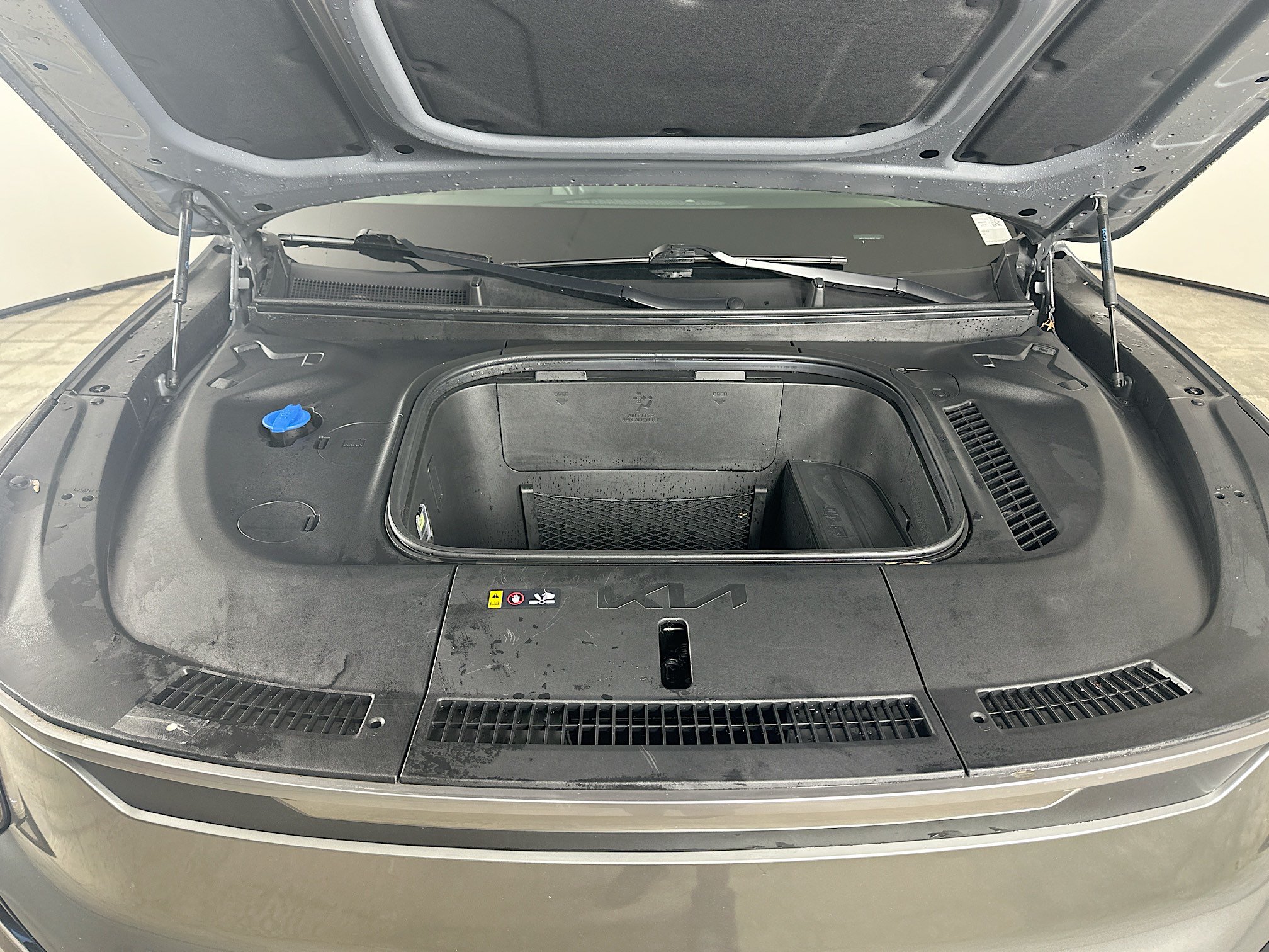 Used 2024 Kia EV9 Light RWD image 35