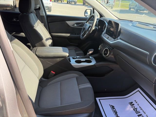Used 2025 Chevrolet Blazer LT FWD image 18