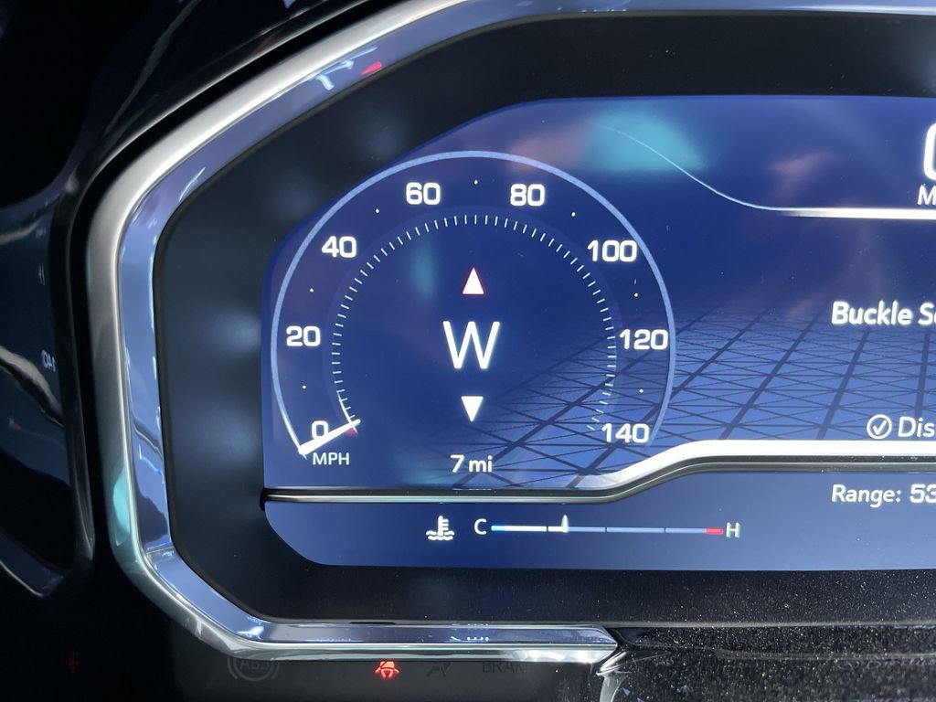 New 2025 GMC Sierra 1500 Elevation image 12