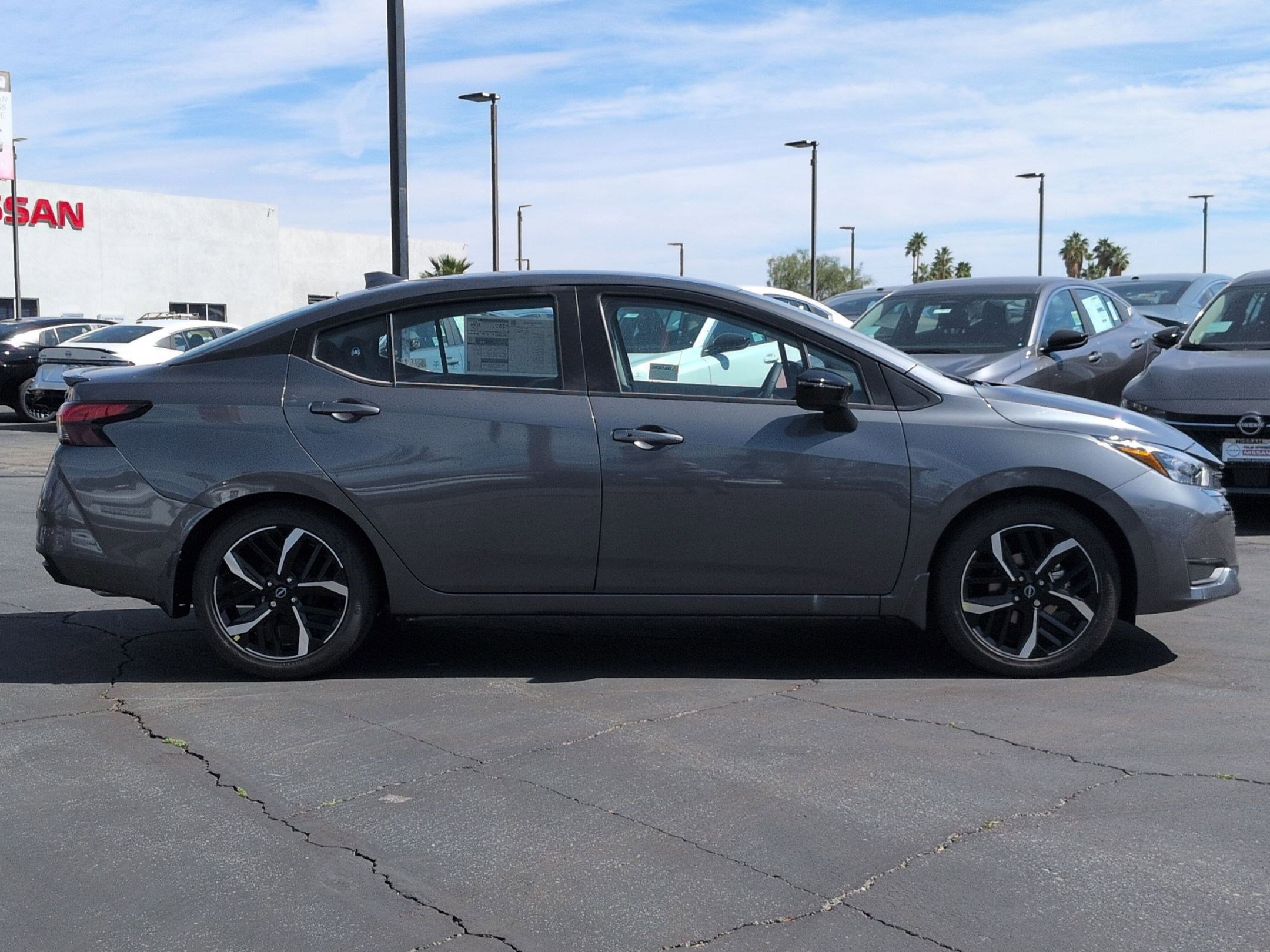 New 2025 Nissan Versa SR w/ Trunk Package image 5