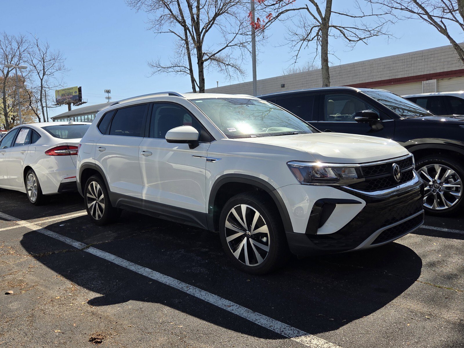 Used 2022 Volkswagen Taos SE video 1