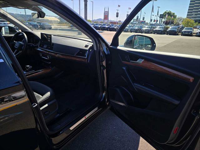 Used 2023 Audi Q5 2.0T Premium Plus w/ Premium Plus Package image 12