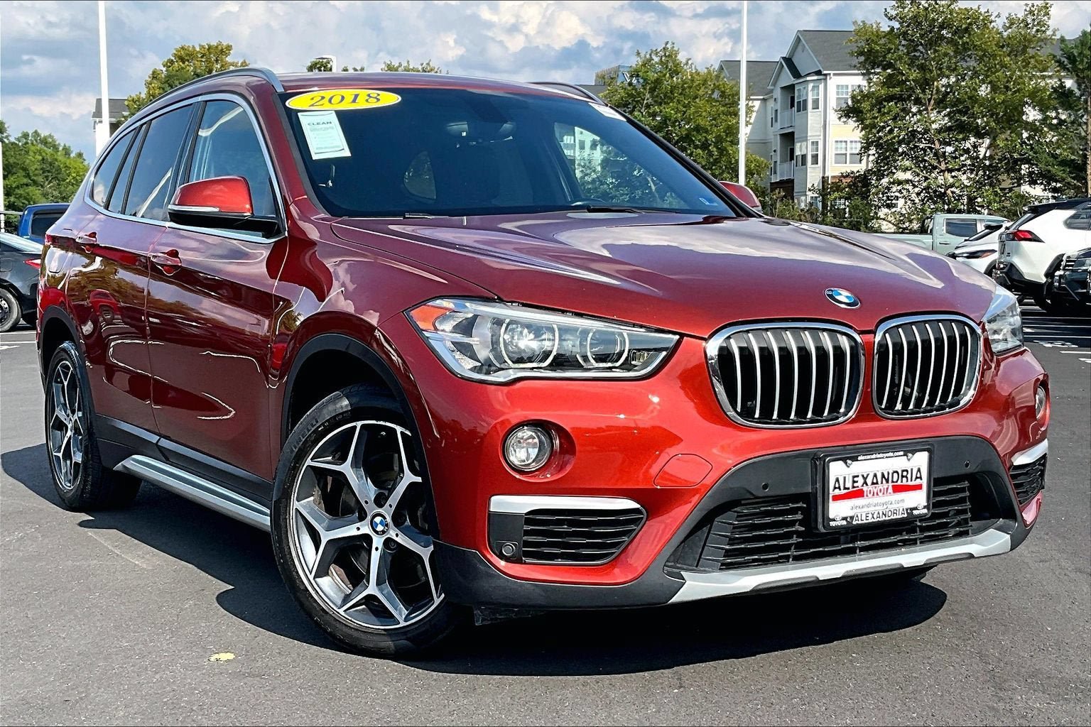 Used 2018 BMW X1 xDrive28i w/ Premium Package AWD/4WD image 2