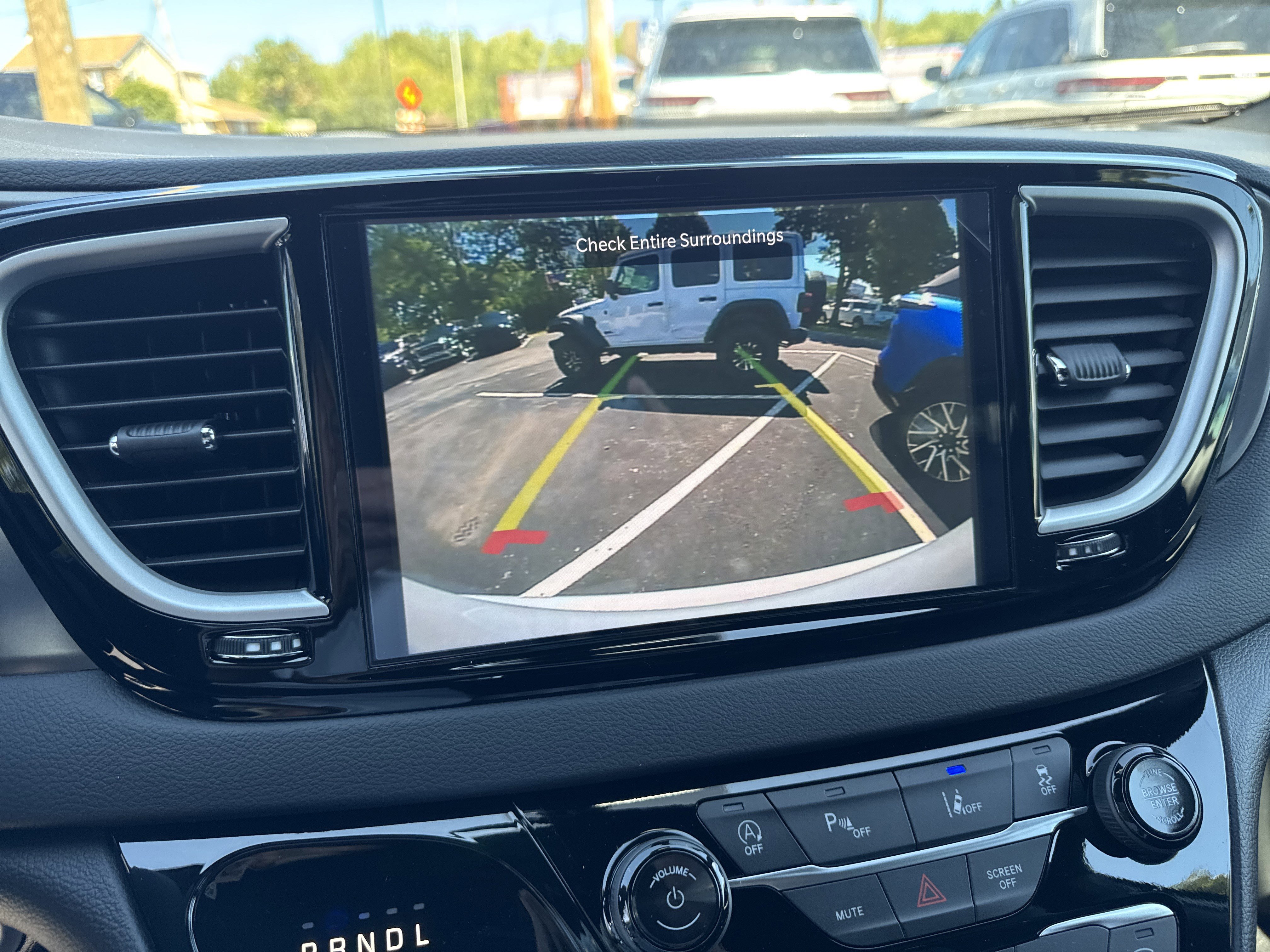 New 2026 Chrysler Voyager LX image 30