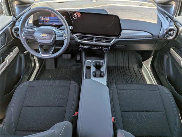 Used 2025 Chevrolet Equinox EV LT FWD image 19