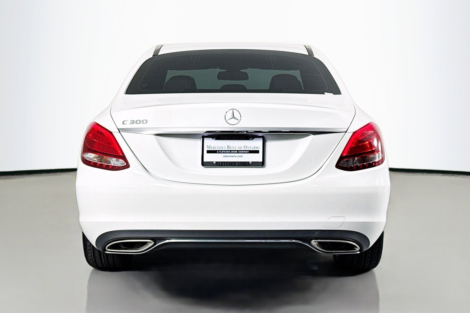 Used 2018 Mercedes-Benz C 300 Sedan image 3