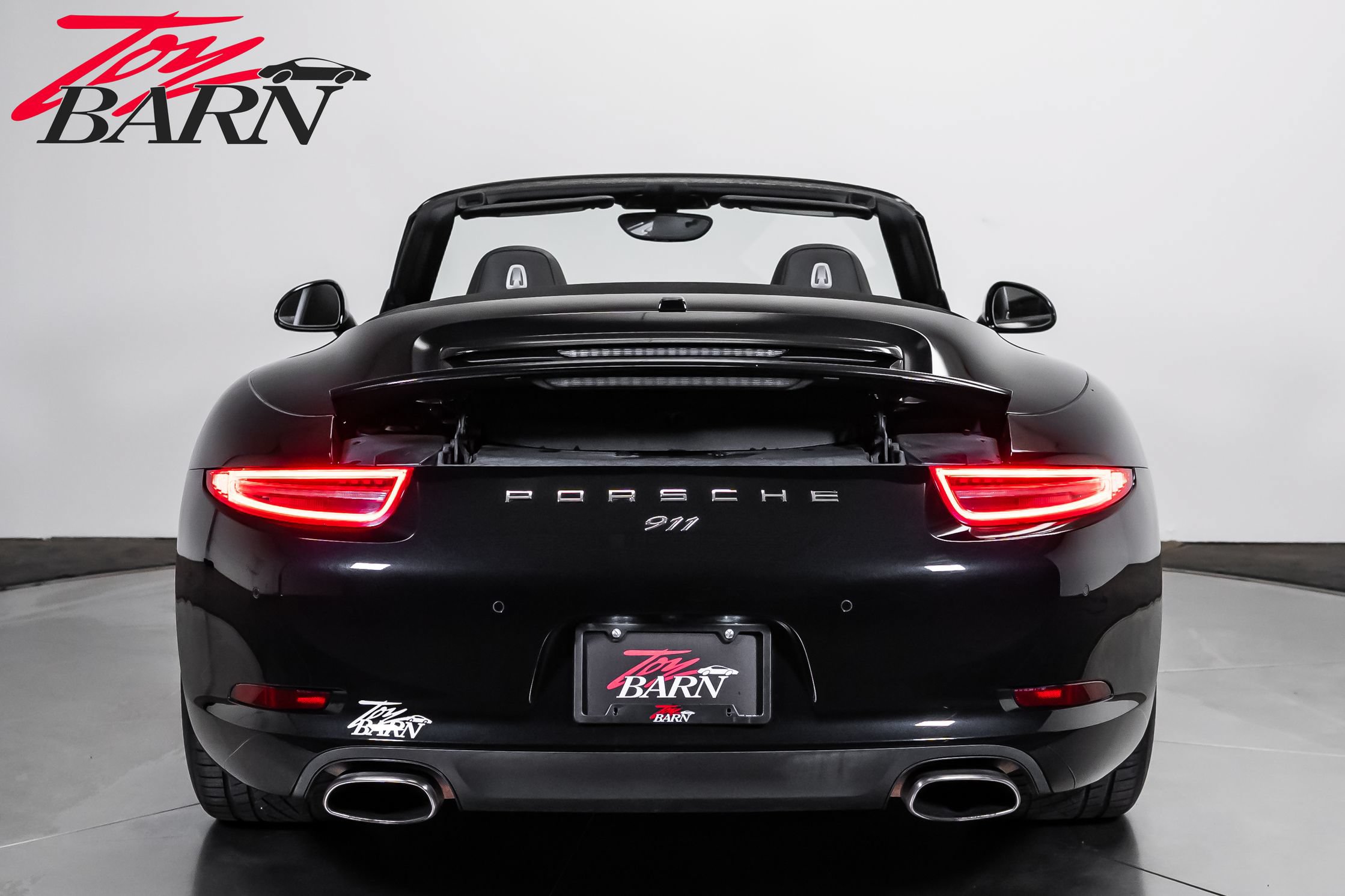 Used 2016 Porsche 911 Carrera Black Edition RWD image 4
