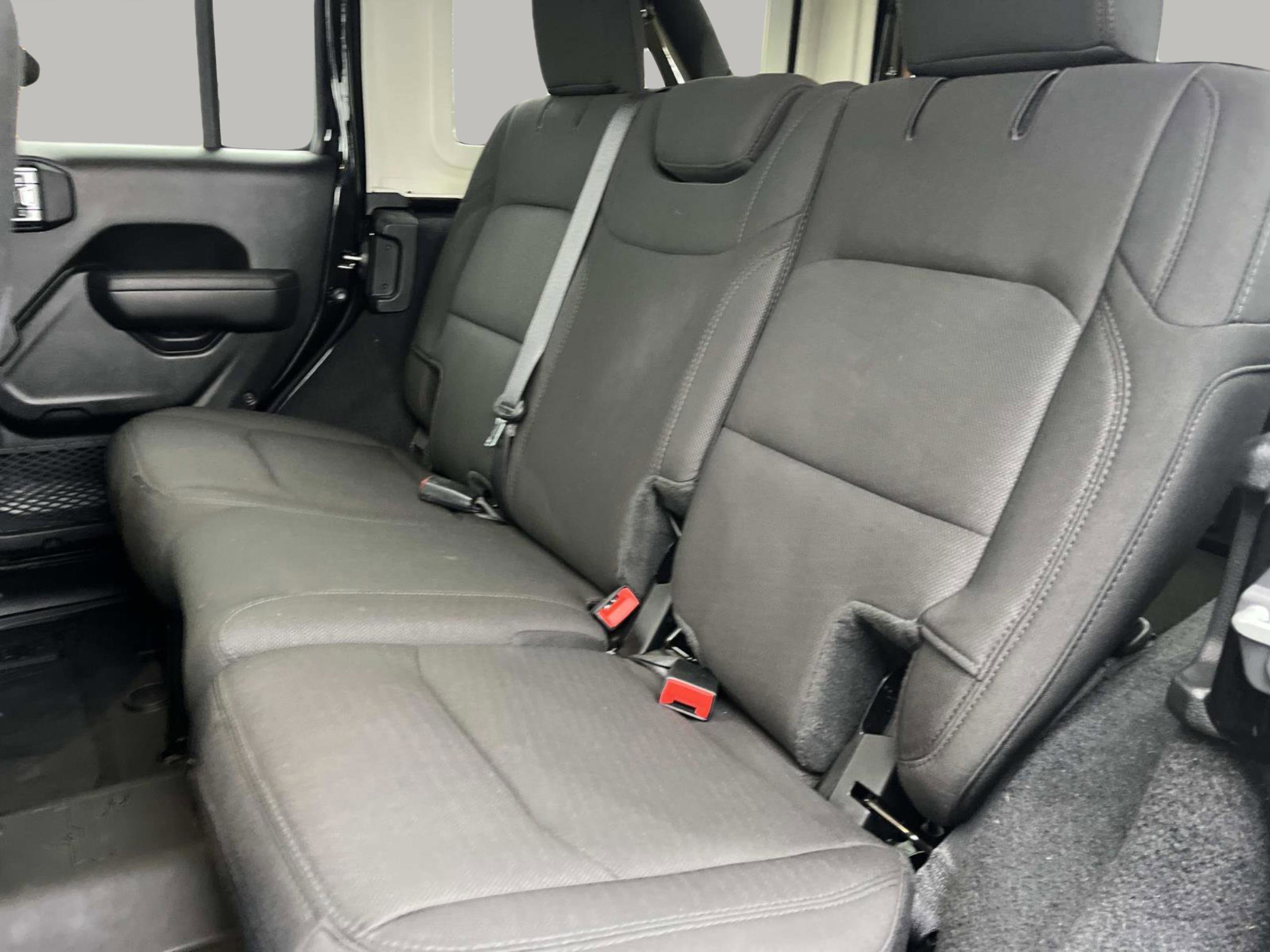 Used 2022 Jeep Wrangler Unlimited Sport w/ Sun And Sound Package image 22