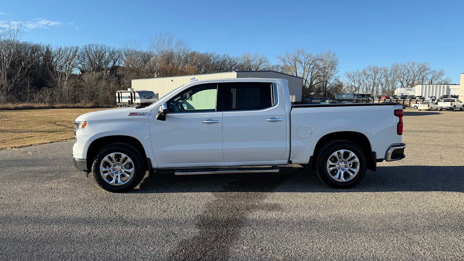 Used 2024 Chevrolet Silverado 1500 LTZ AWD/4WD image 6