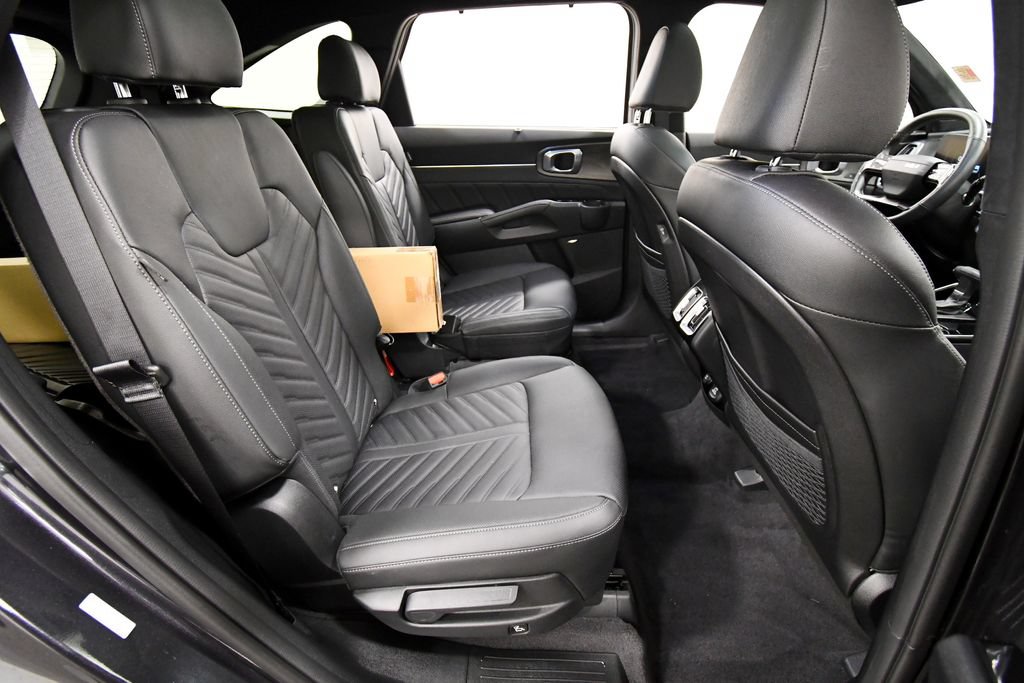 Certified 2026 Kia Sorento SX Prestige AWD/4WD image 19