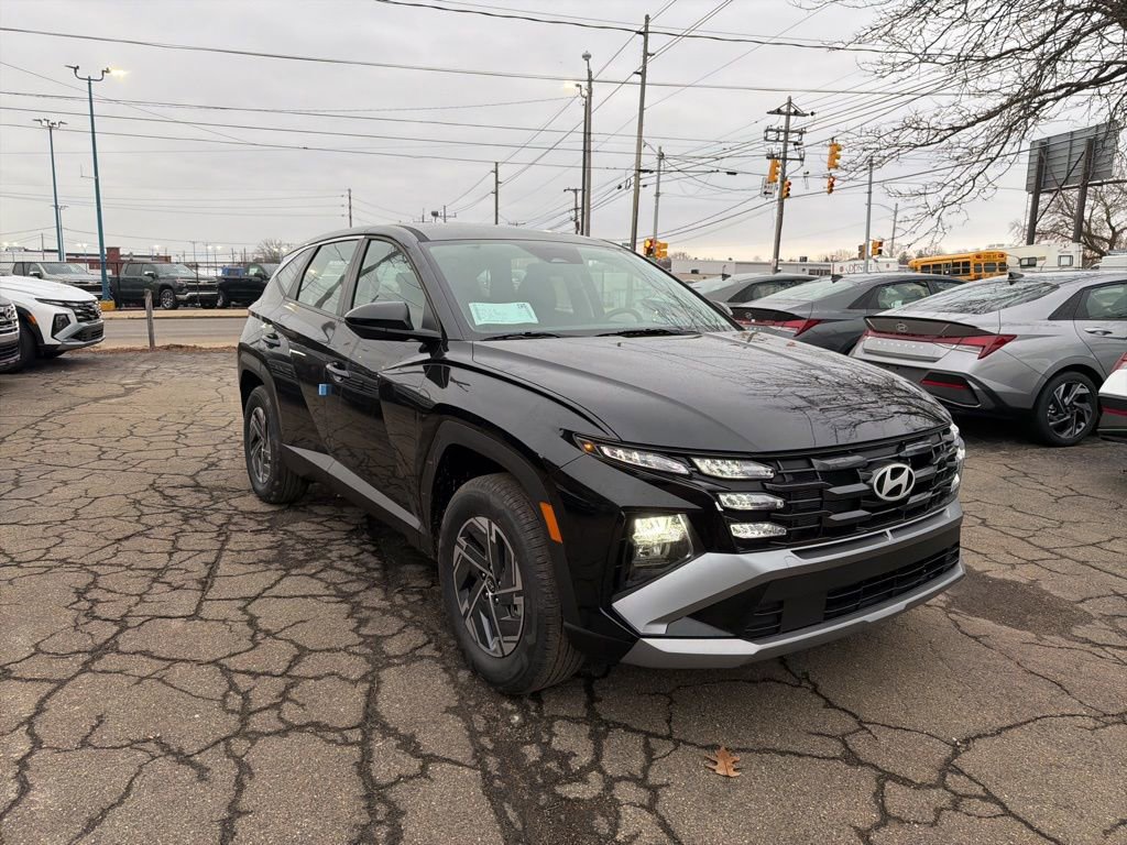 New 2026 Hyundai Tucson Blue SE image 1