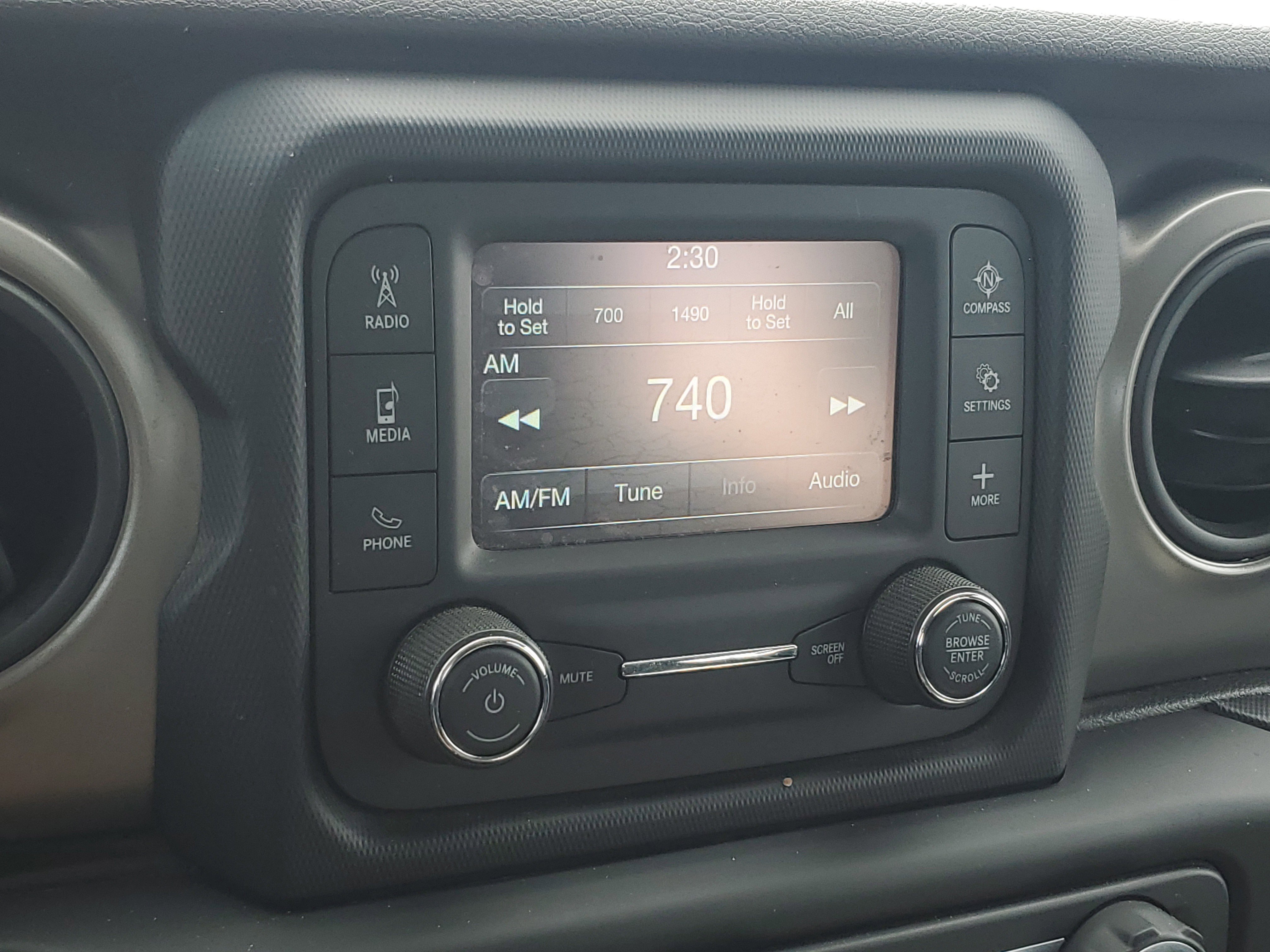 Used 2019 Jeep Wrangler Unlimited Sport image 19