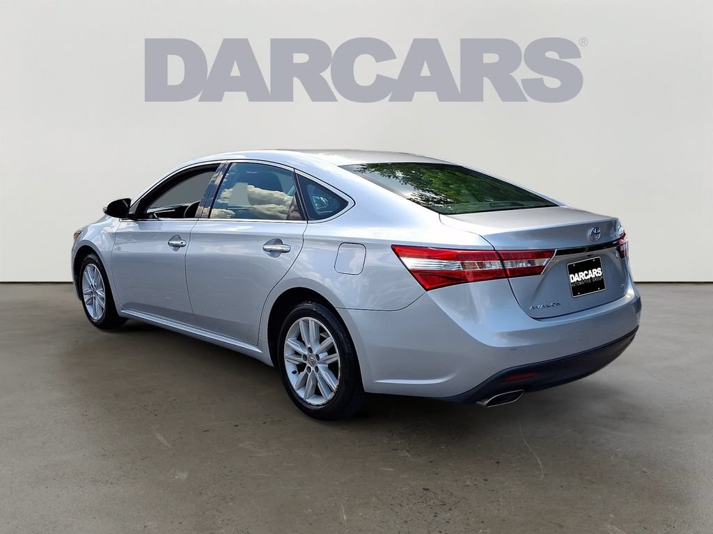 Used 2014 Toyota Avalon XLE Premium FWD image 4
